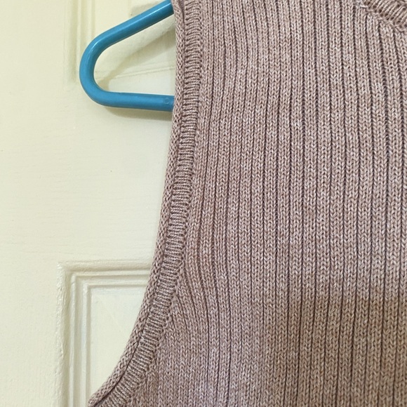 Mod Ref: Sweater muscle tank top. - Picture 3 of 3